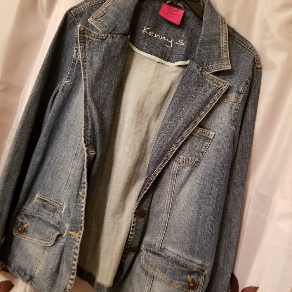 Jacket - Picture 2 of 3